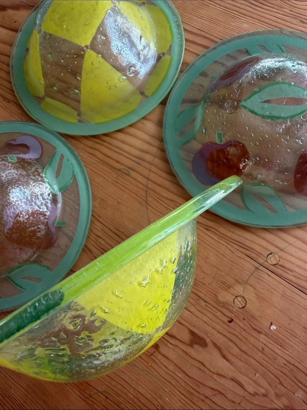 Villeroy & Boch Hand-Painted Glass Dessert Bowls in lemon Yellow, red apple